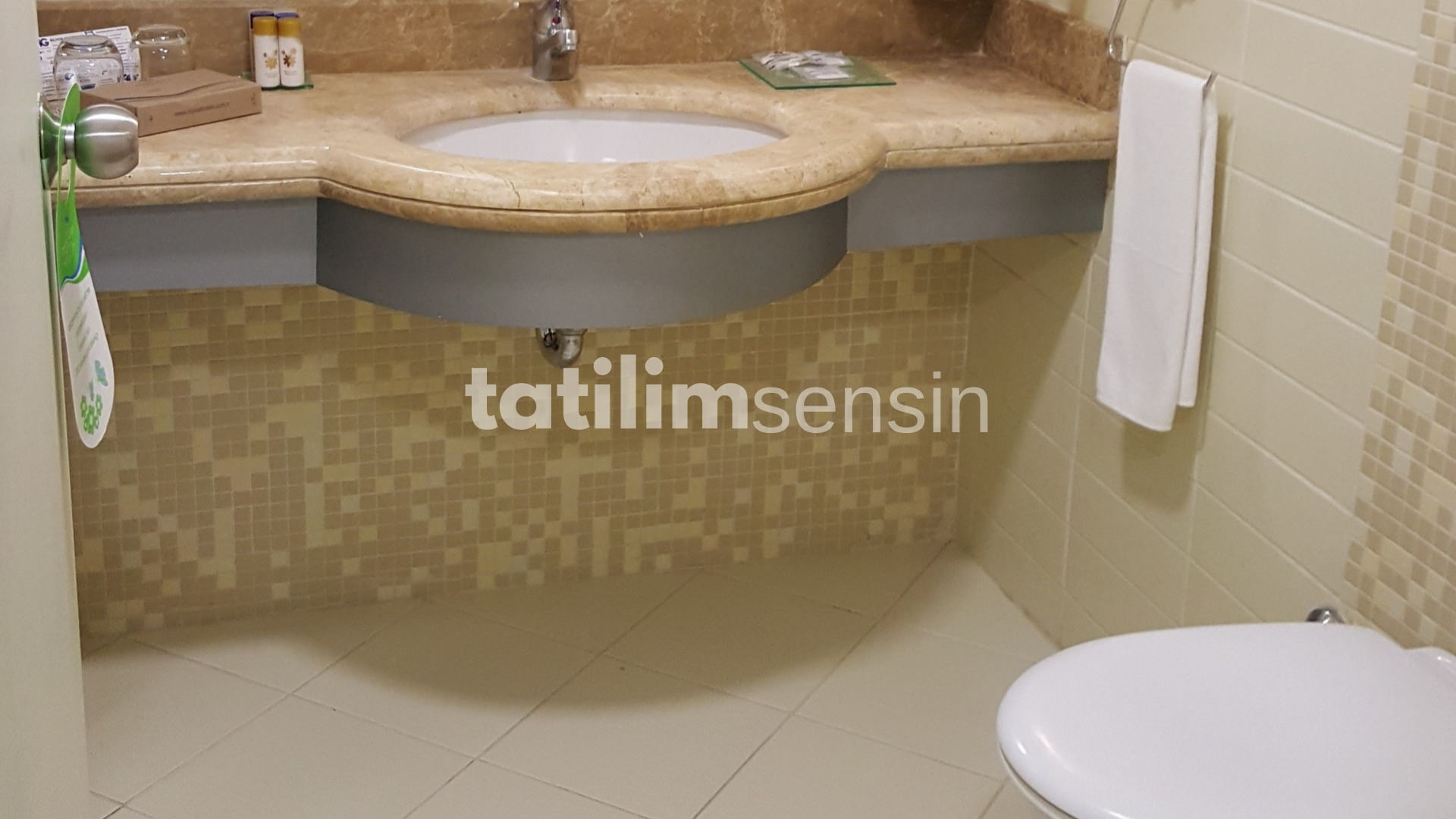 Crystal Admiral Resort Suites Spa - 14