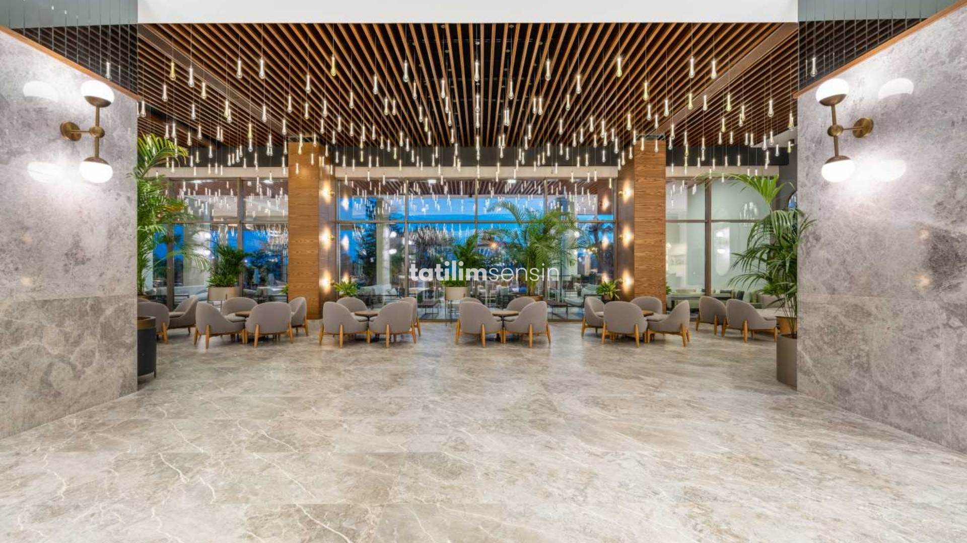 Süral Saray Hotel +16 - 16