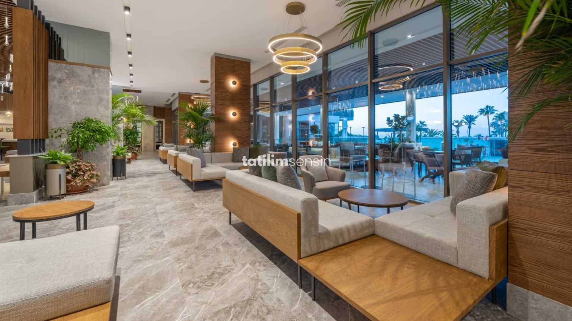 Süral Saray Hotel +16 - 9