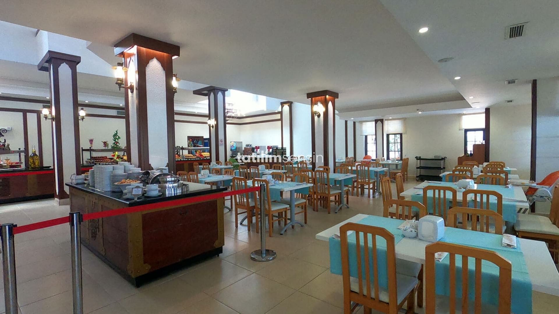 Pirate's Beach Club - 10