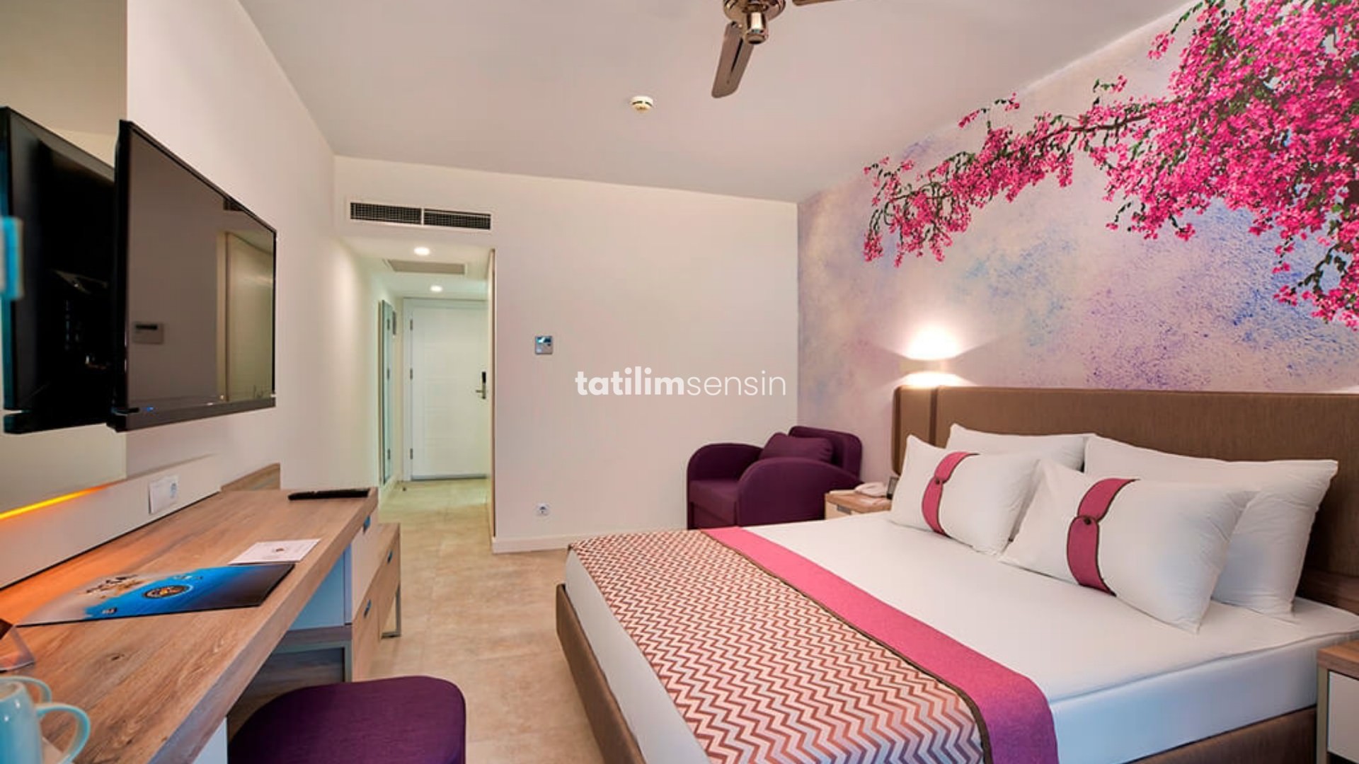 Pirate's Beach Club - 14