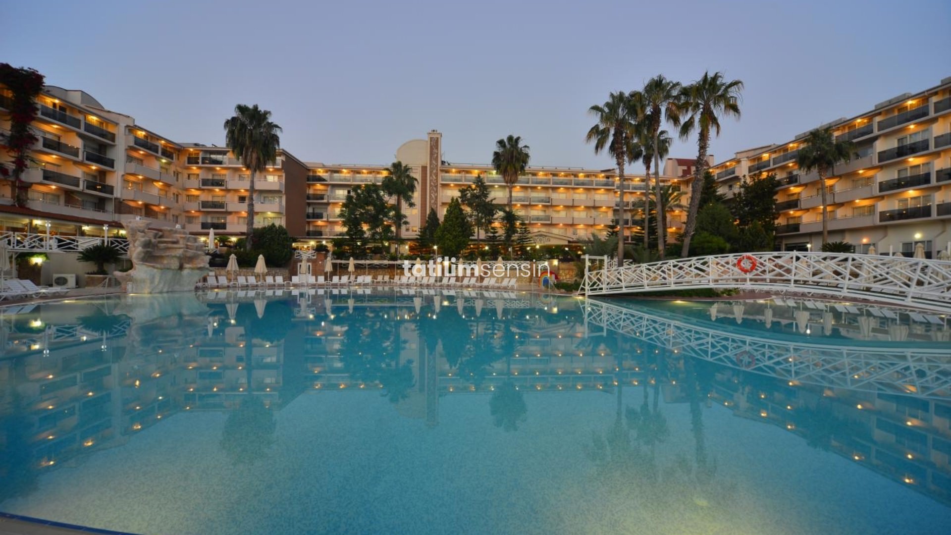 Seaden Corolla Hotel Side - 5