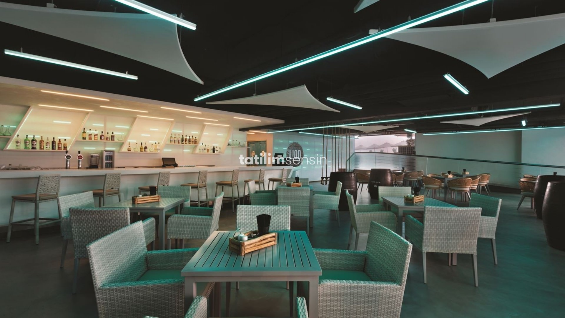 Tryp By Wyndham Dubai - 4