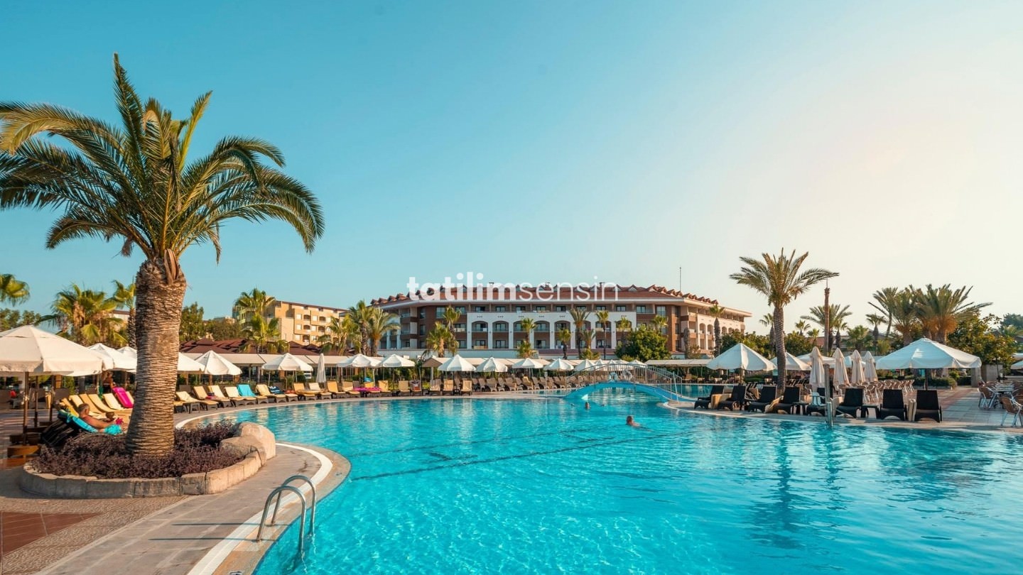 Club Hotel Turan Prince World - 3