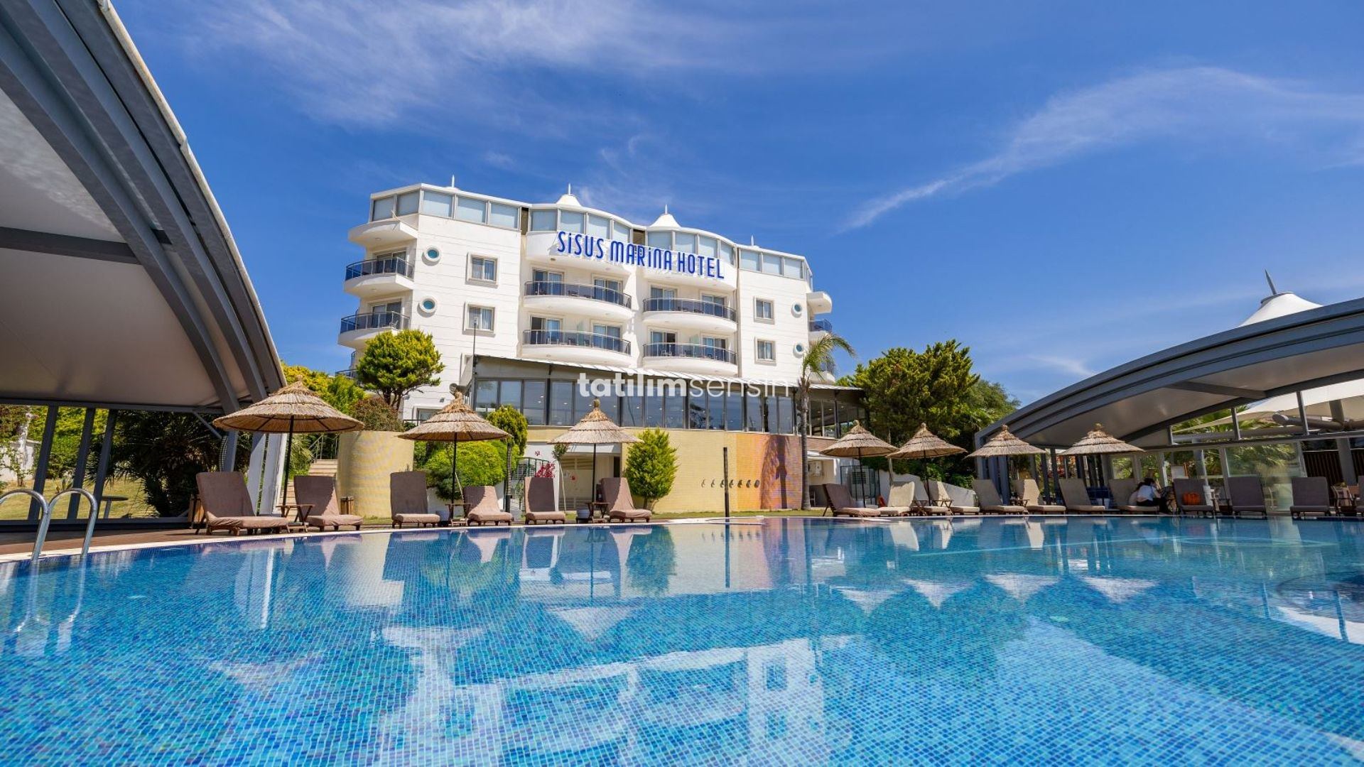 Sisus Marina Hotel - 1