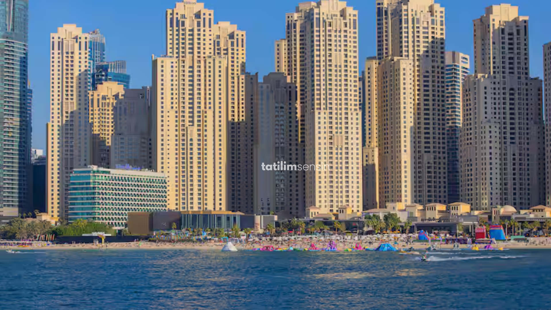 Hilton Dubai The Walk