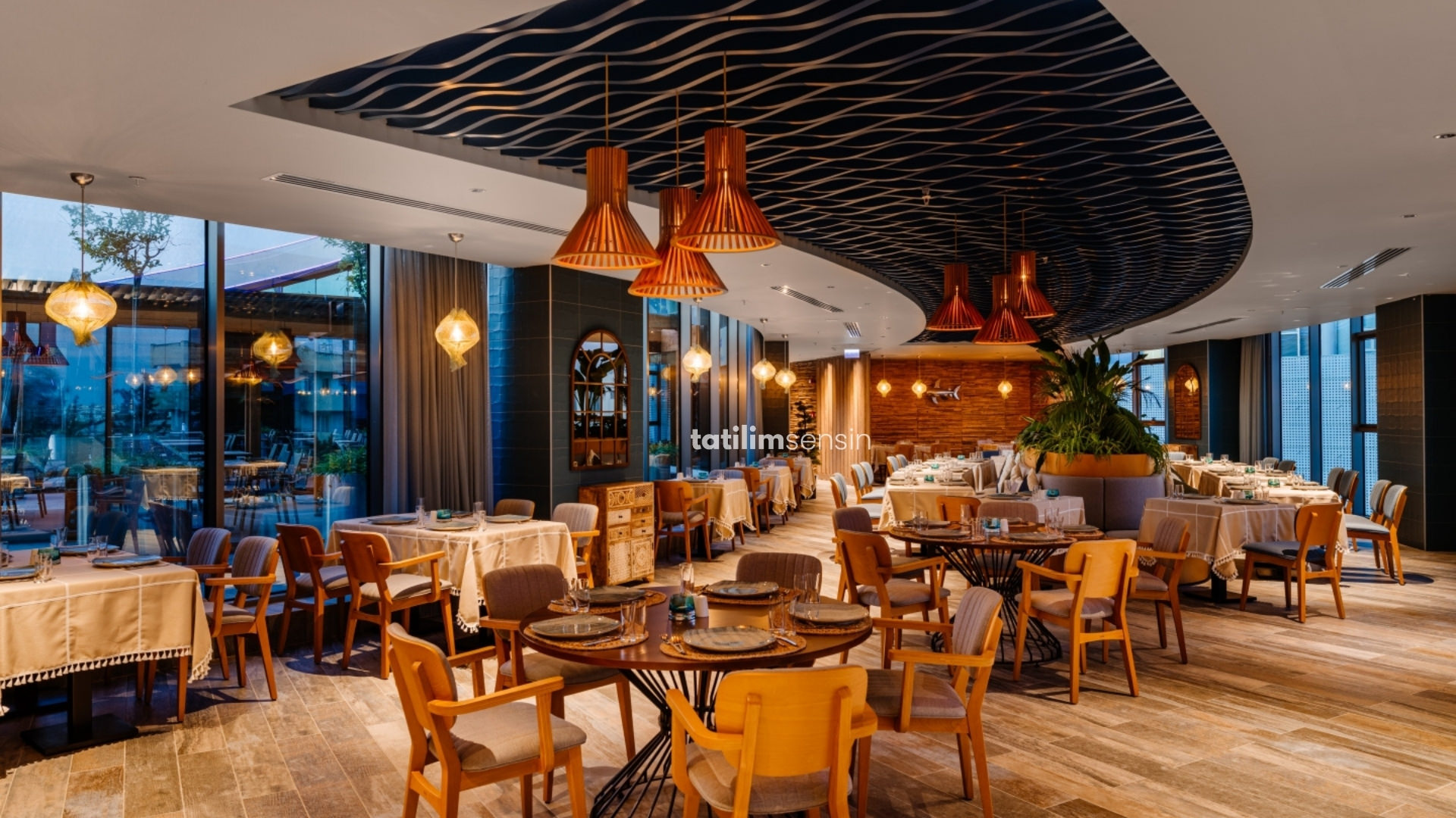 Concorde Tower Hotel - 12