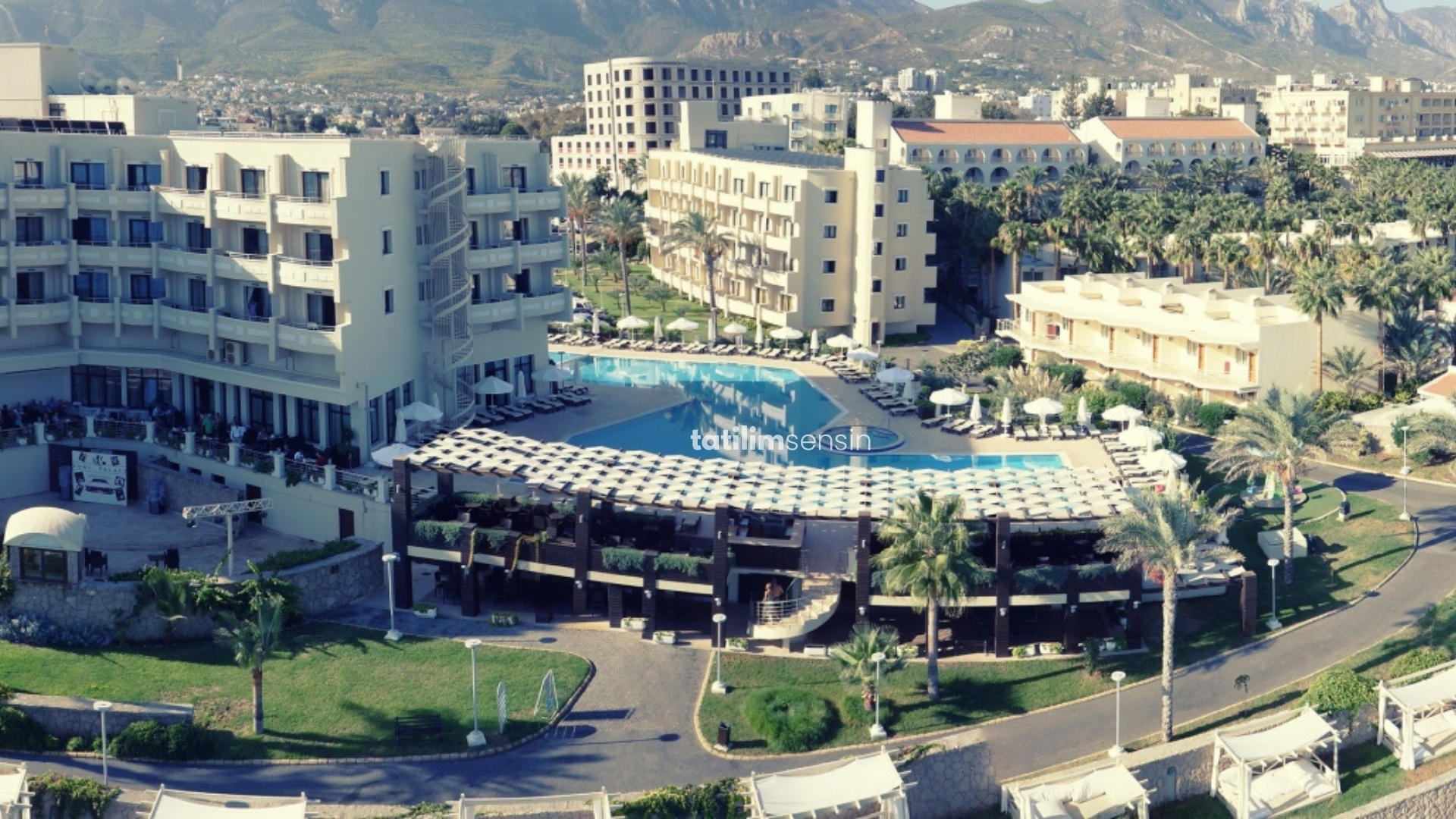 Vuni Palace Hotel - 1