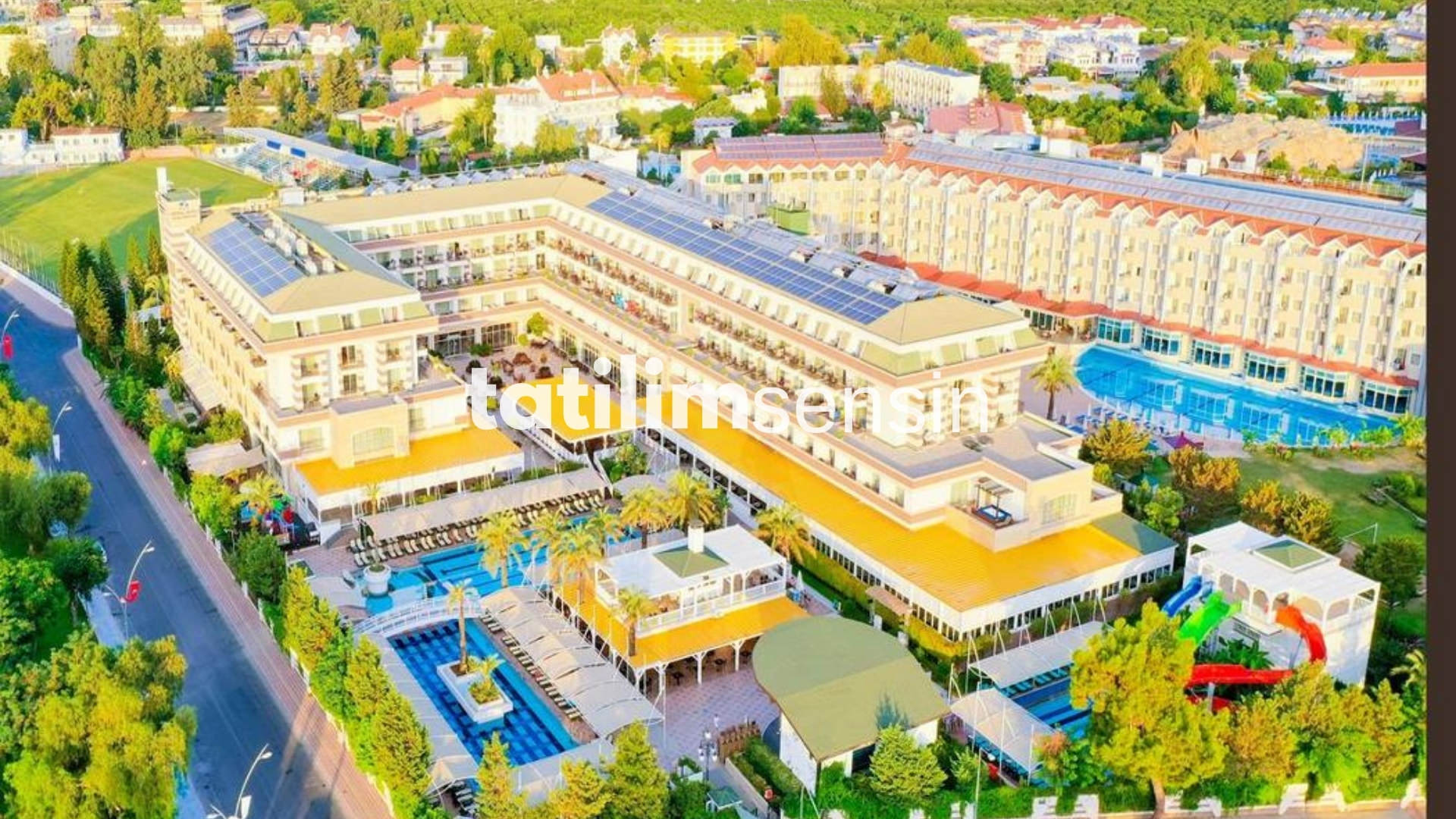 Crystal Hotel De Luxe - 1