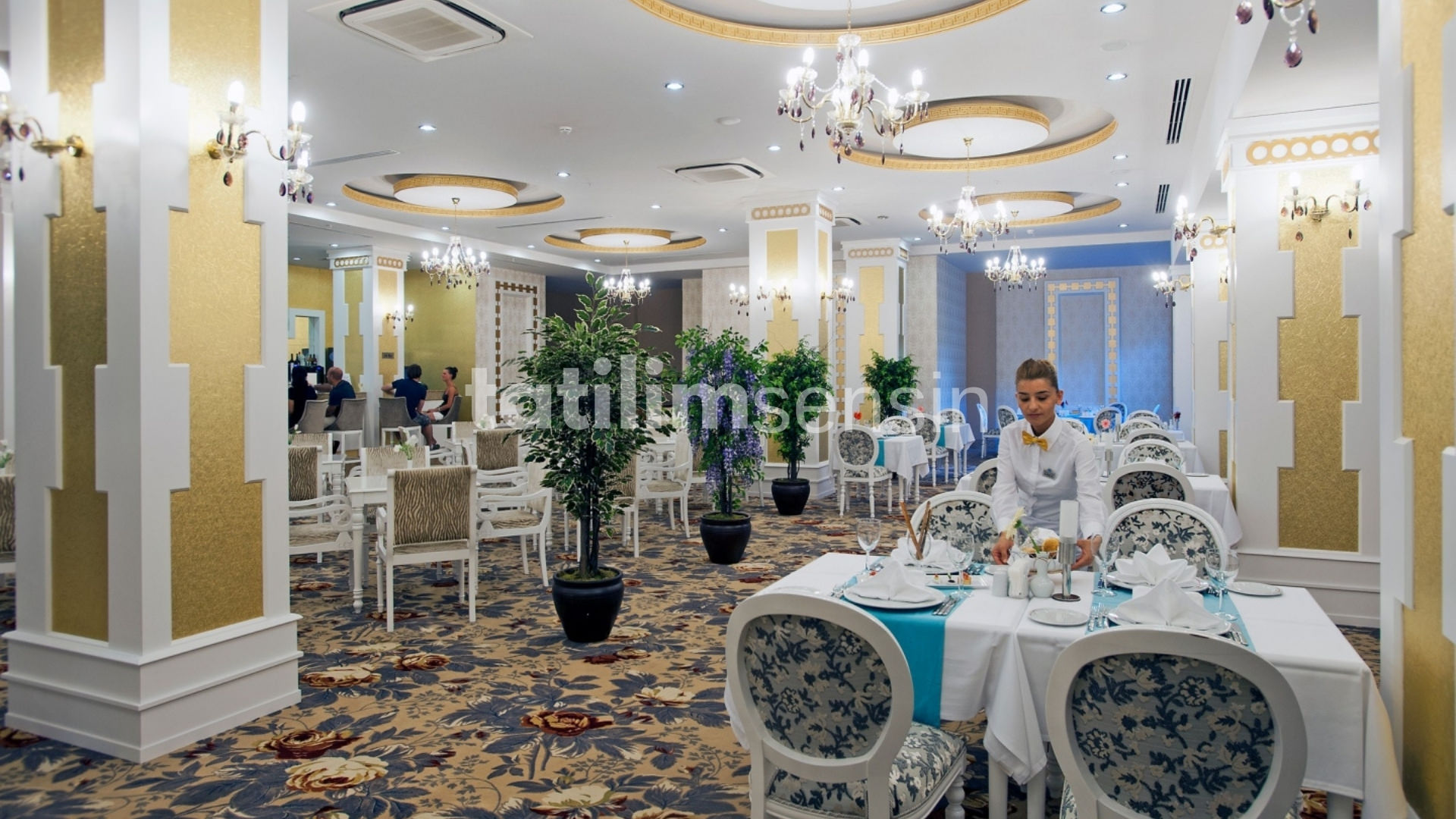 Crystal Tat Beach Golf Resort - 8