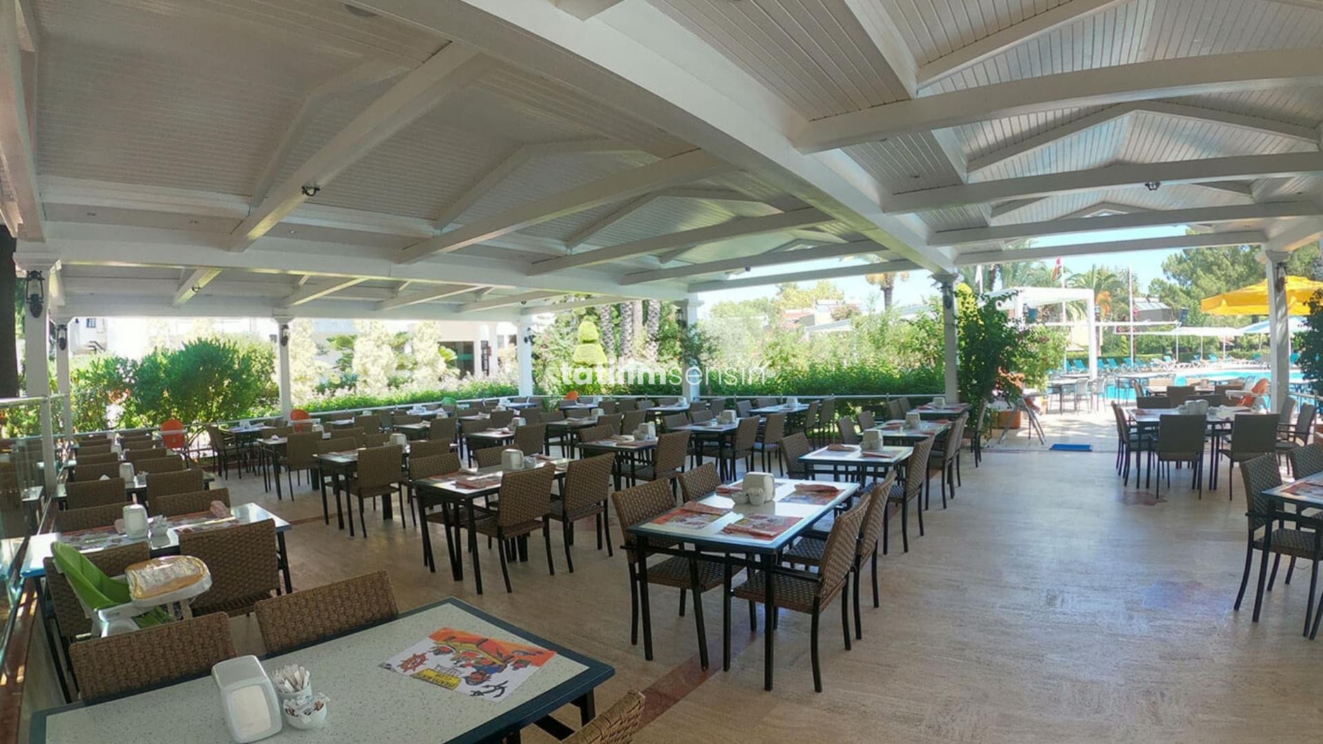 Pirate's Beach Club - 11