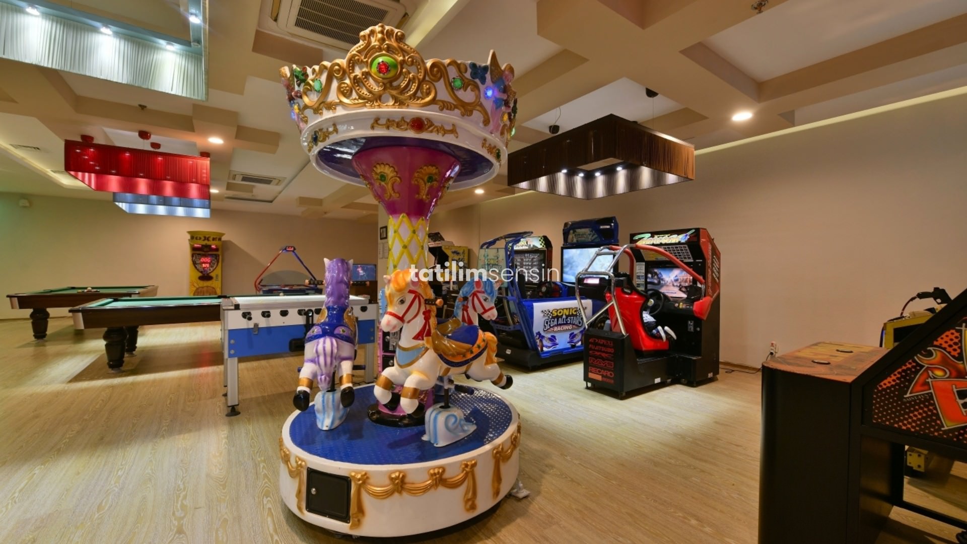 Royal Garden Beach Hotel - 11