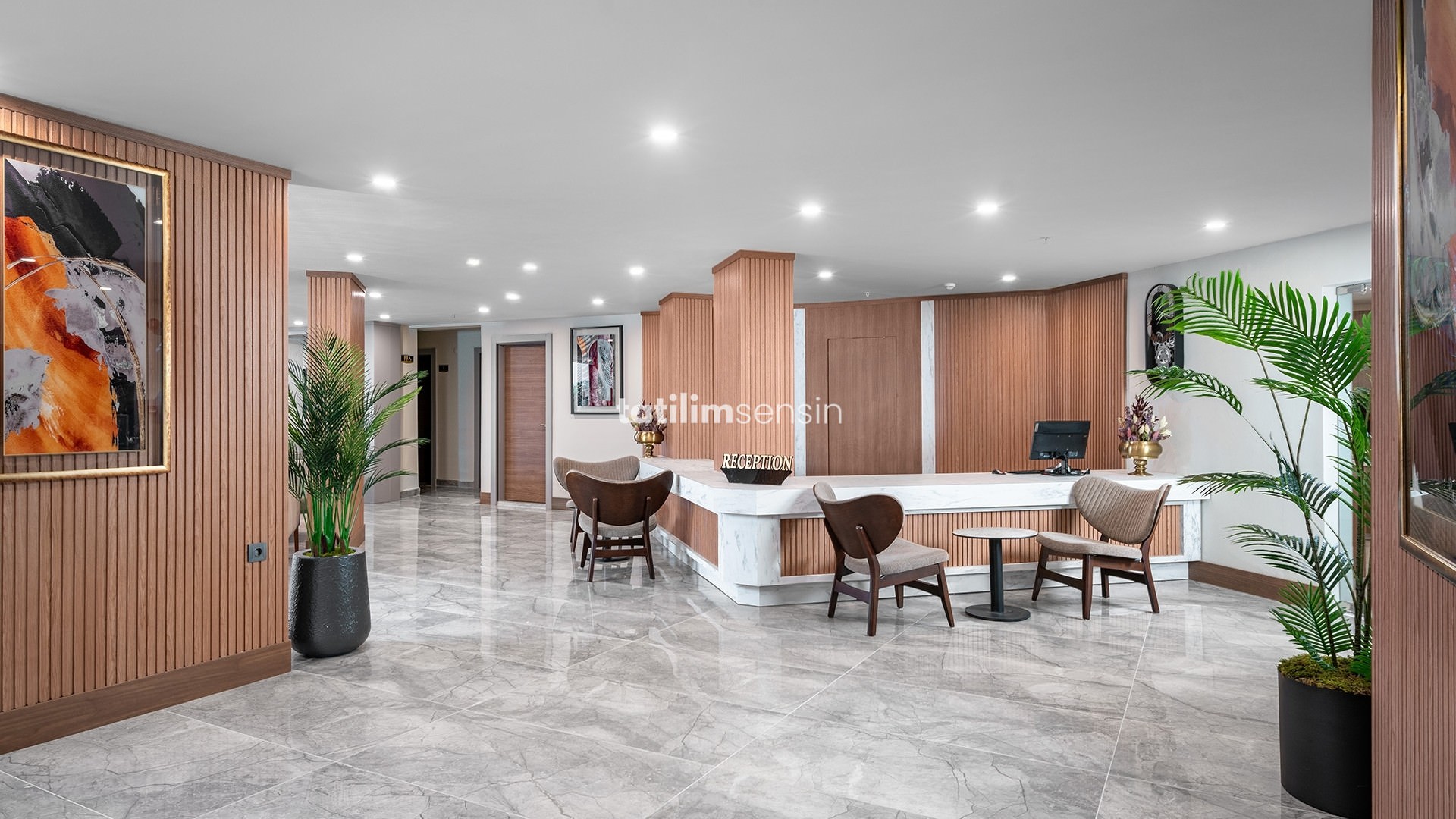 Sun Heaven Queen Hotel - 7