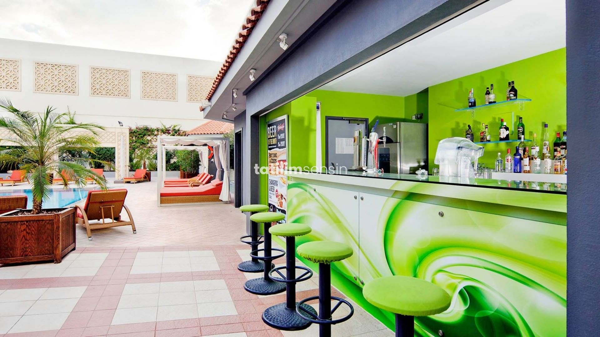 Novotel Dubai World Trade Center - 3