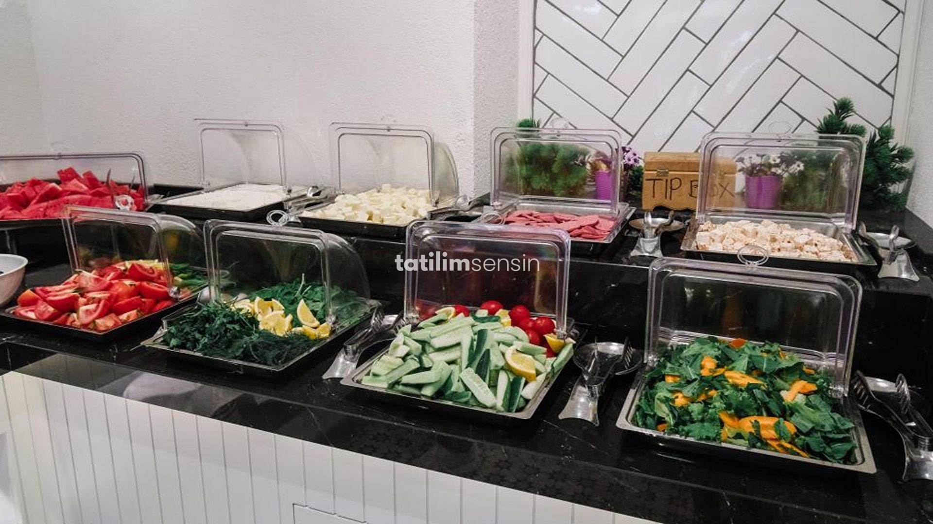 Honeymoon Beach Hotel - 6