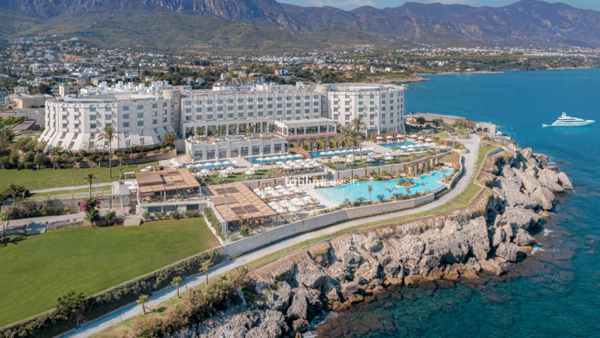 Merit Park Hotel - 1