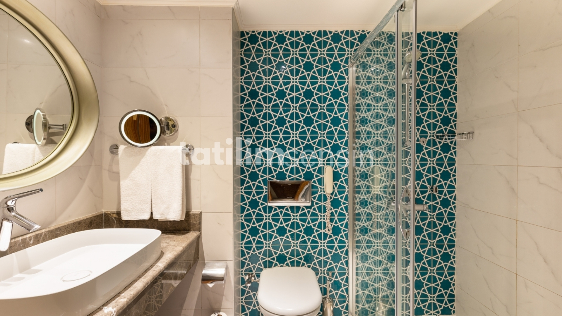 Paloma Perissia - 12