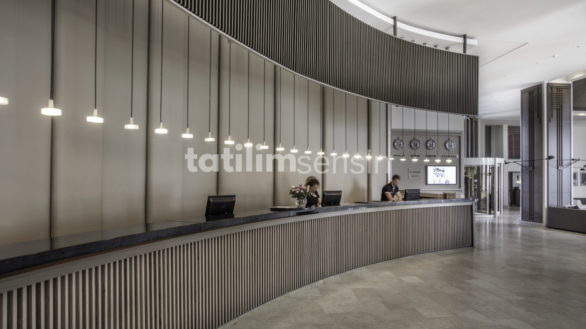 Paloma Perissia - 11