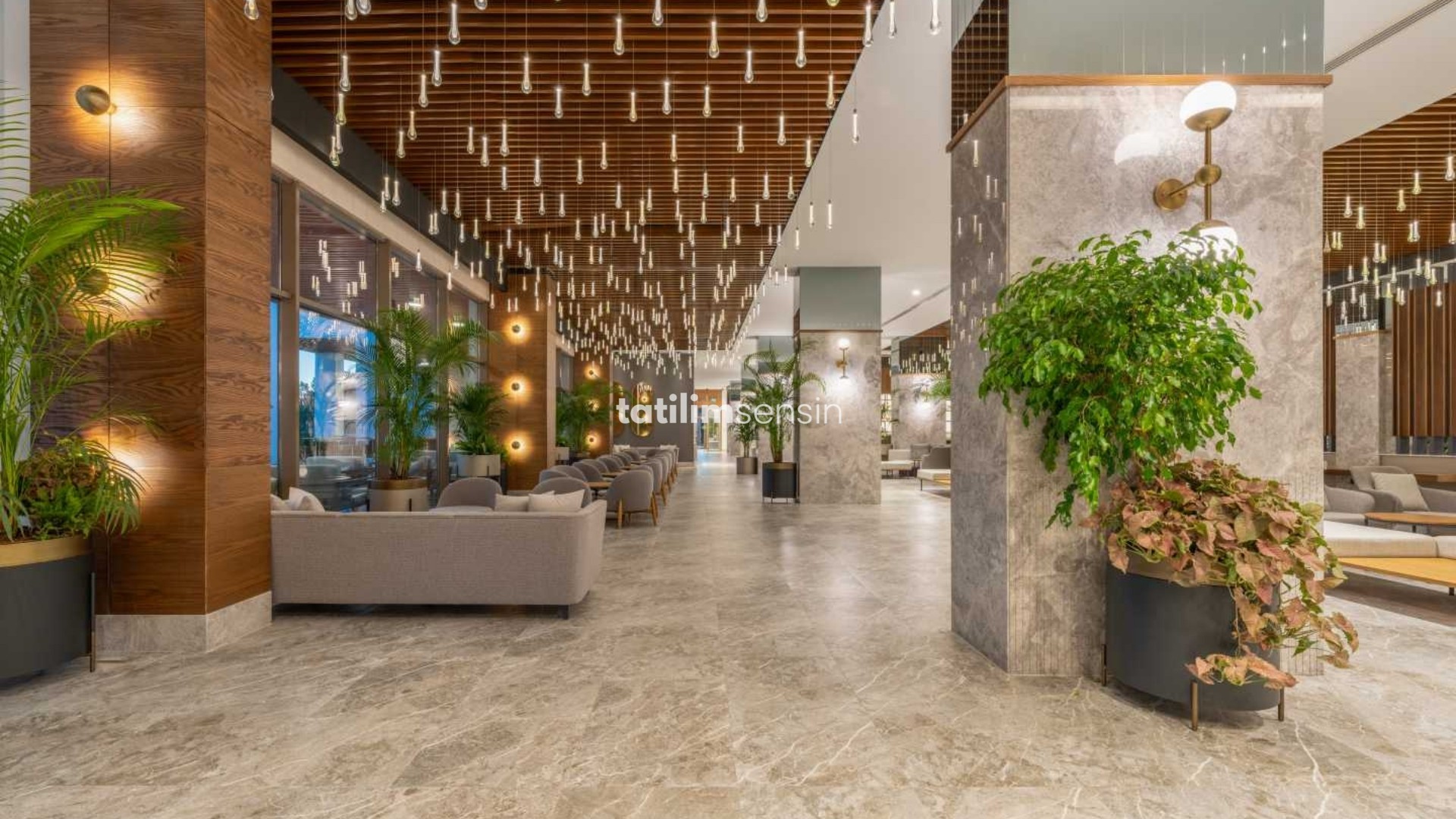 Süral Saray Hotel +16 - 8