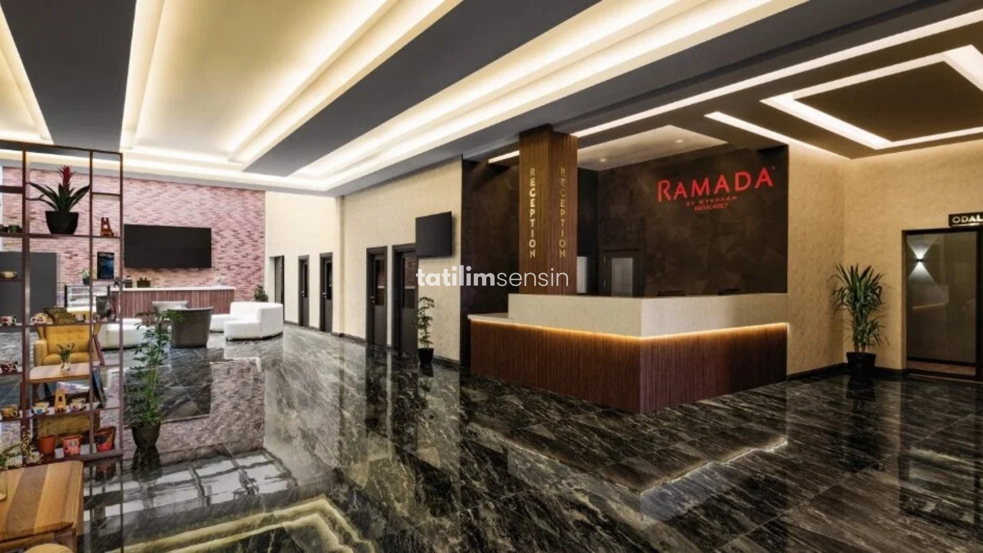 Ramada By Wyndham - 6