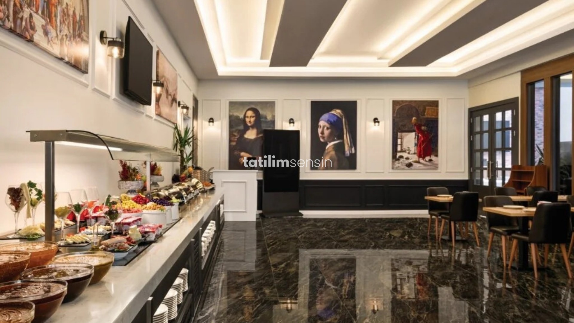 Ramada By Wyndham - 5