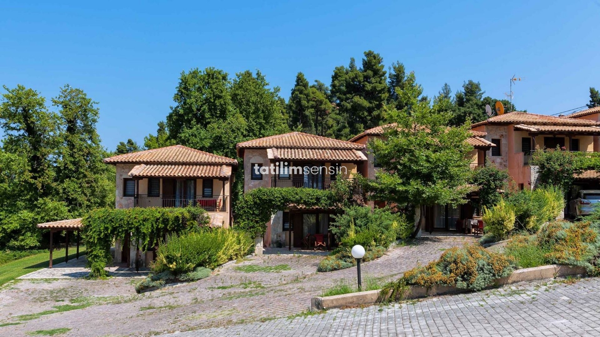 Akritas Ef Zin Villas  Suites - 1