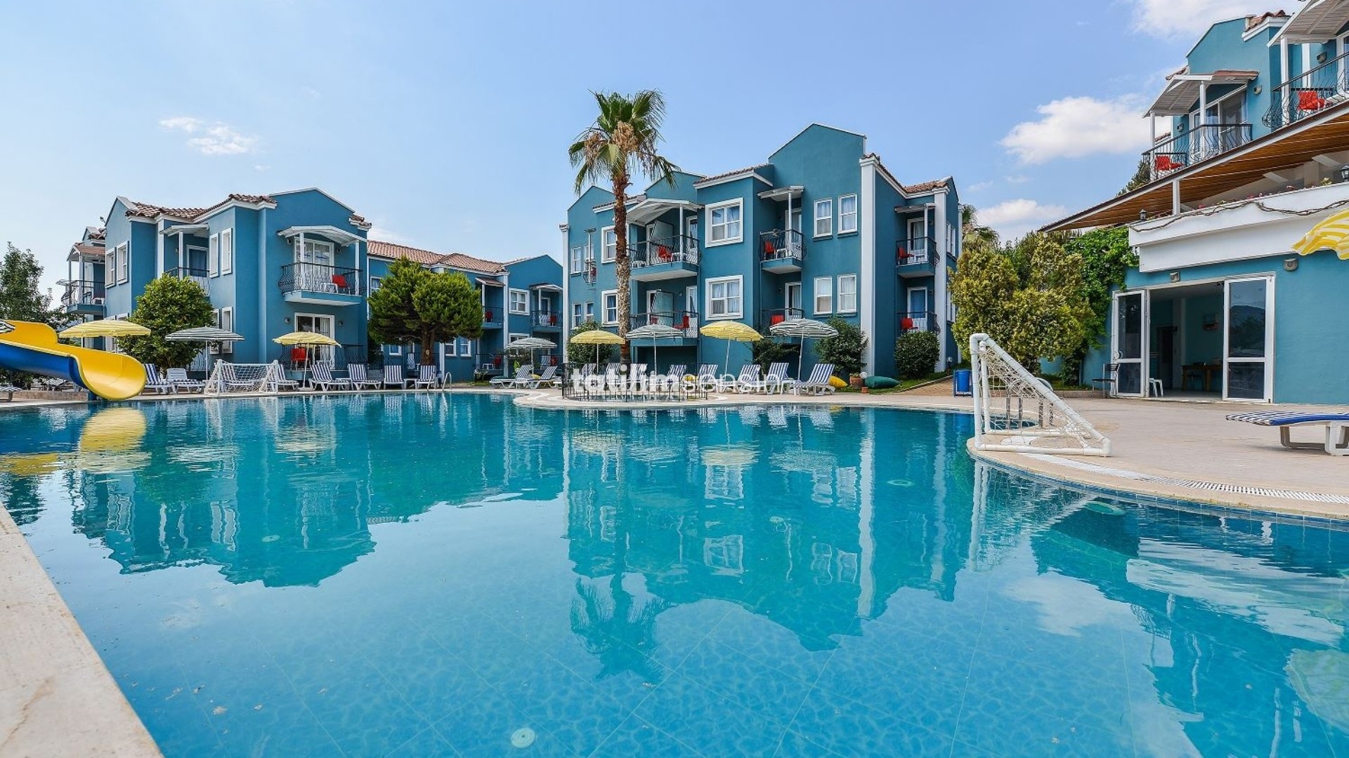 Blue Pearl Hotel Villas - 1