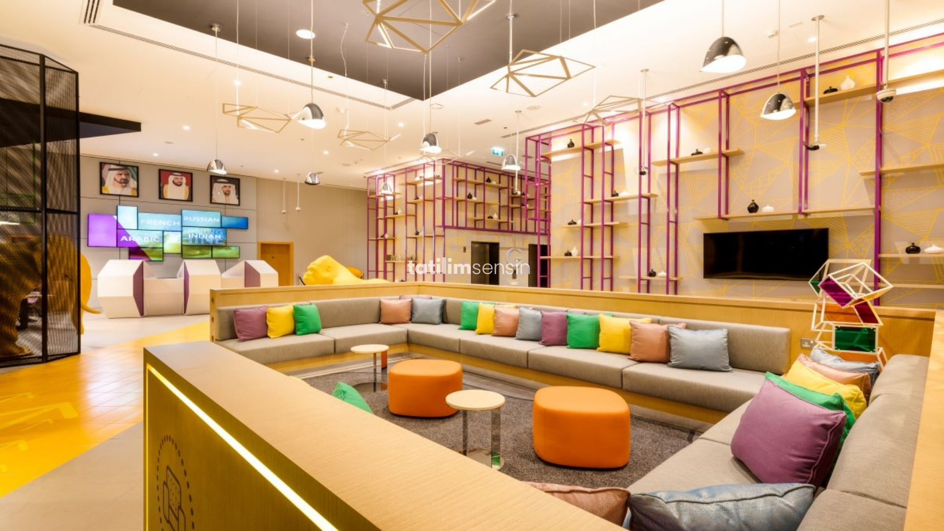 Studio M Arabian Plaza Dubai - 5