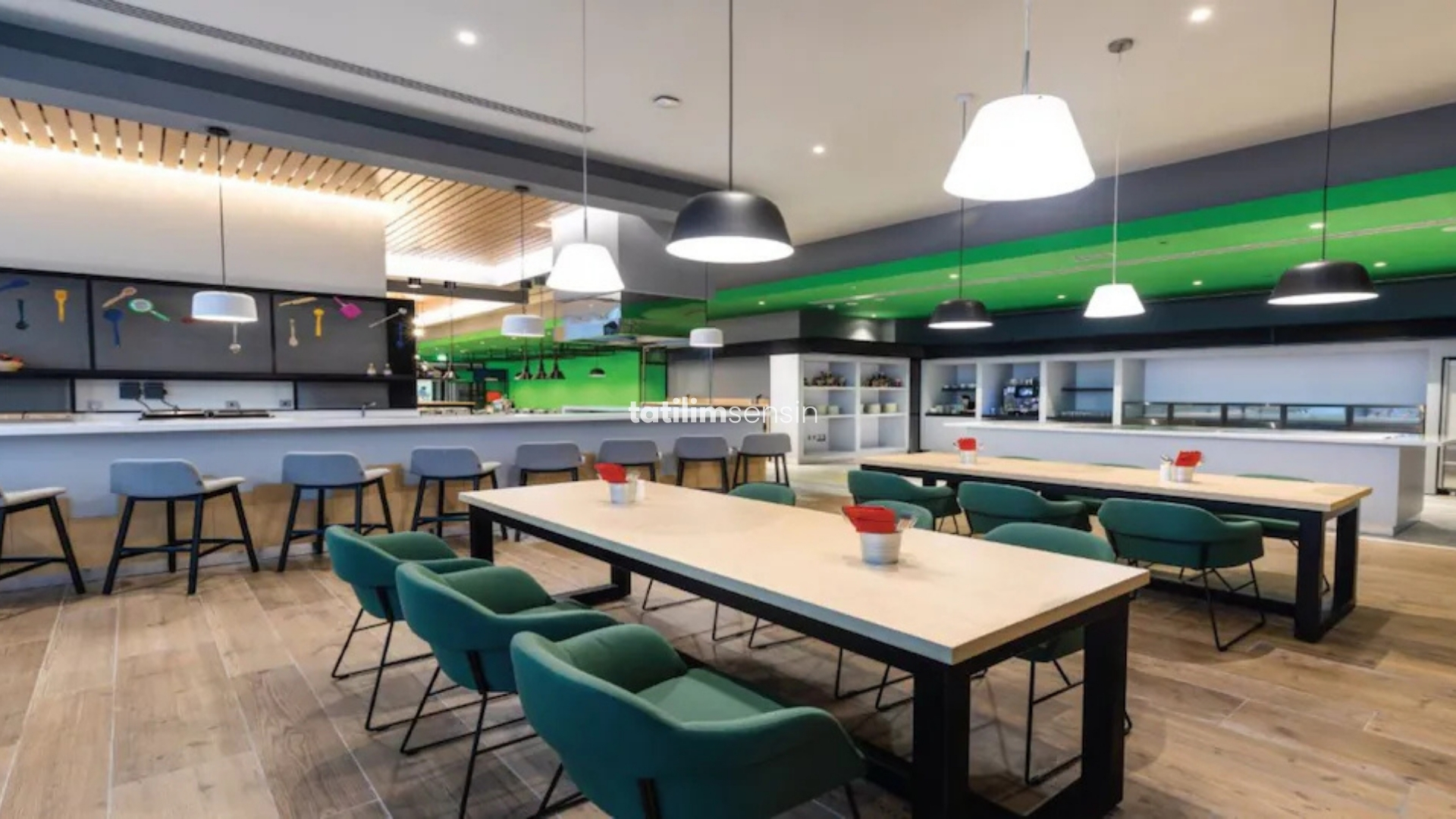 Studio M Arabian Plaza Dubai - 11