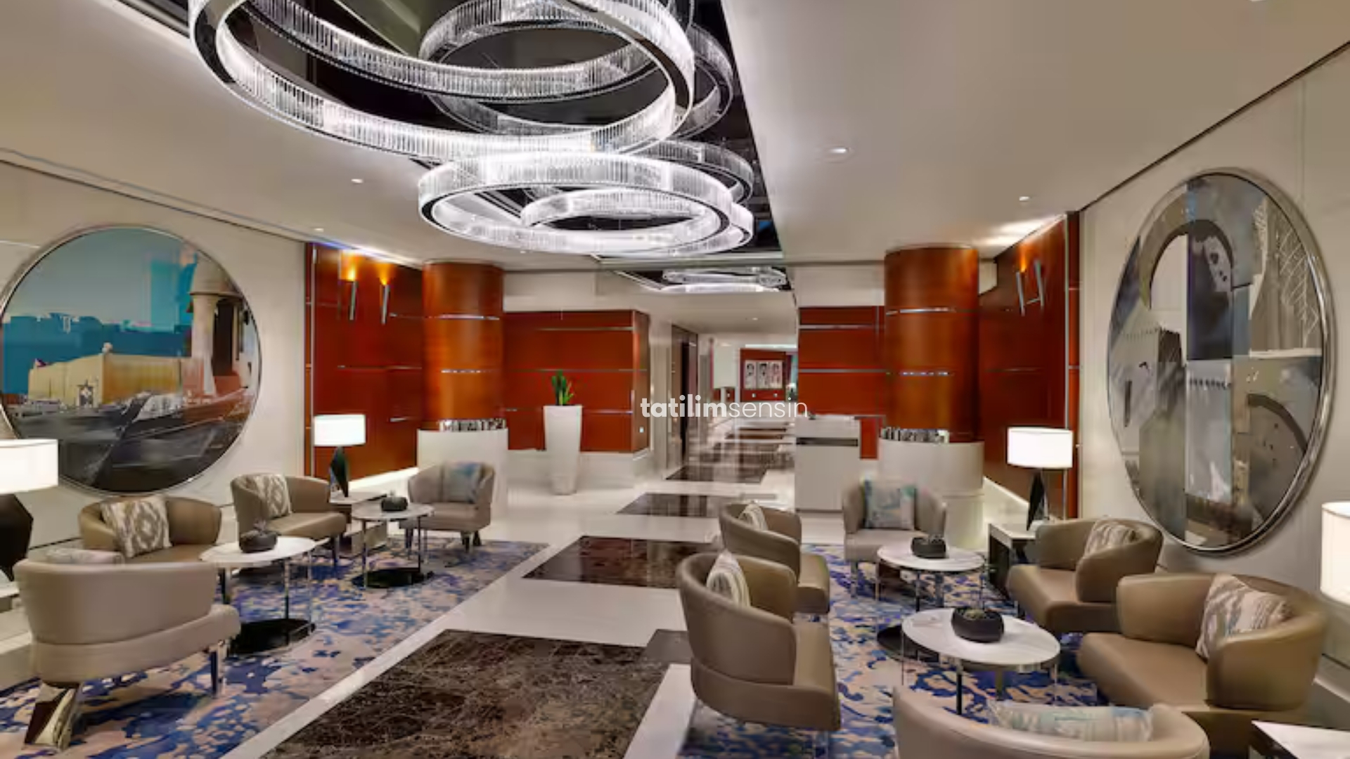 Hilton Dubai The Walk - 11