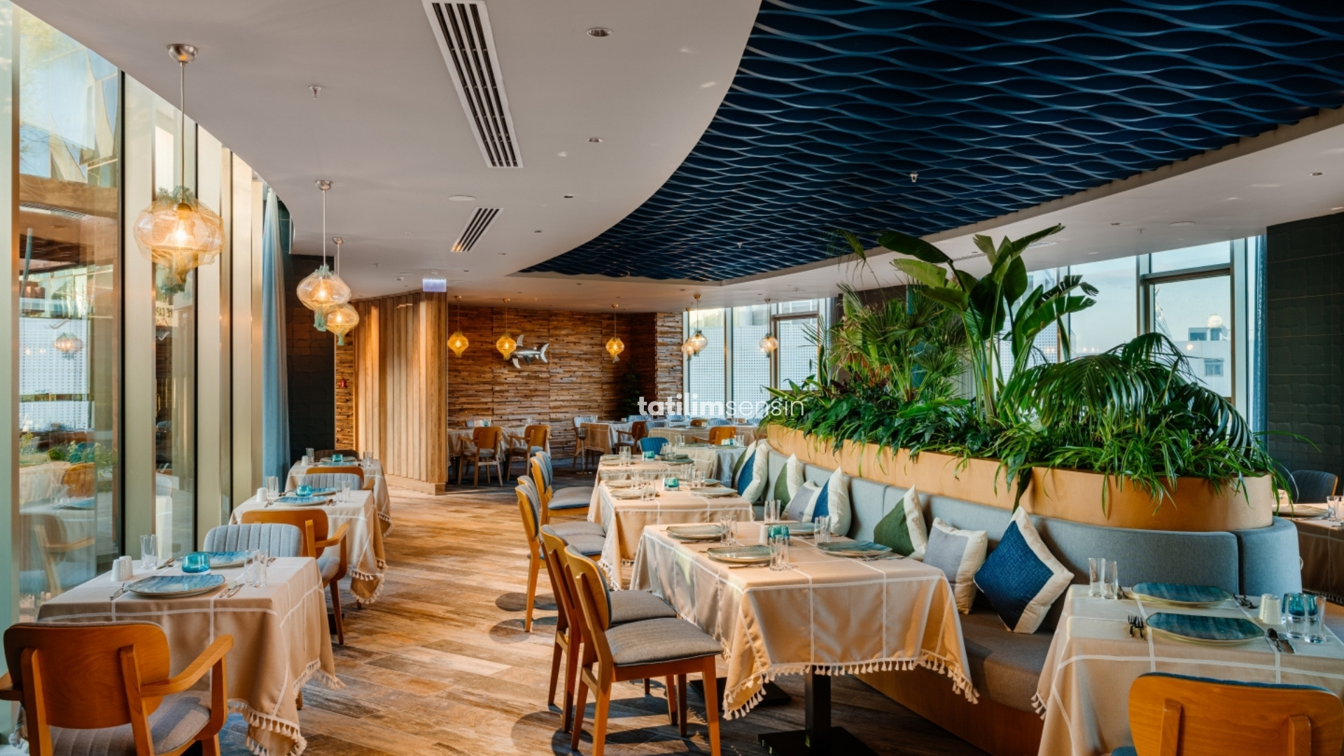 Concorde Tower Hotel - 13