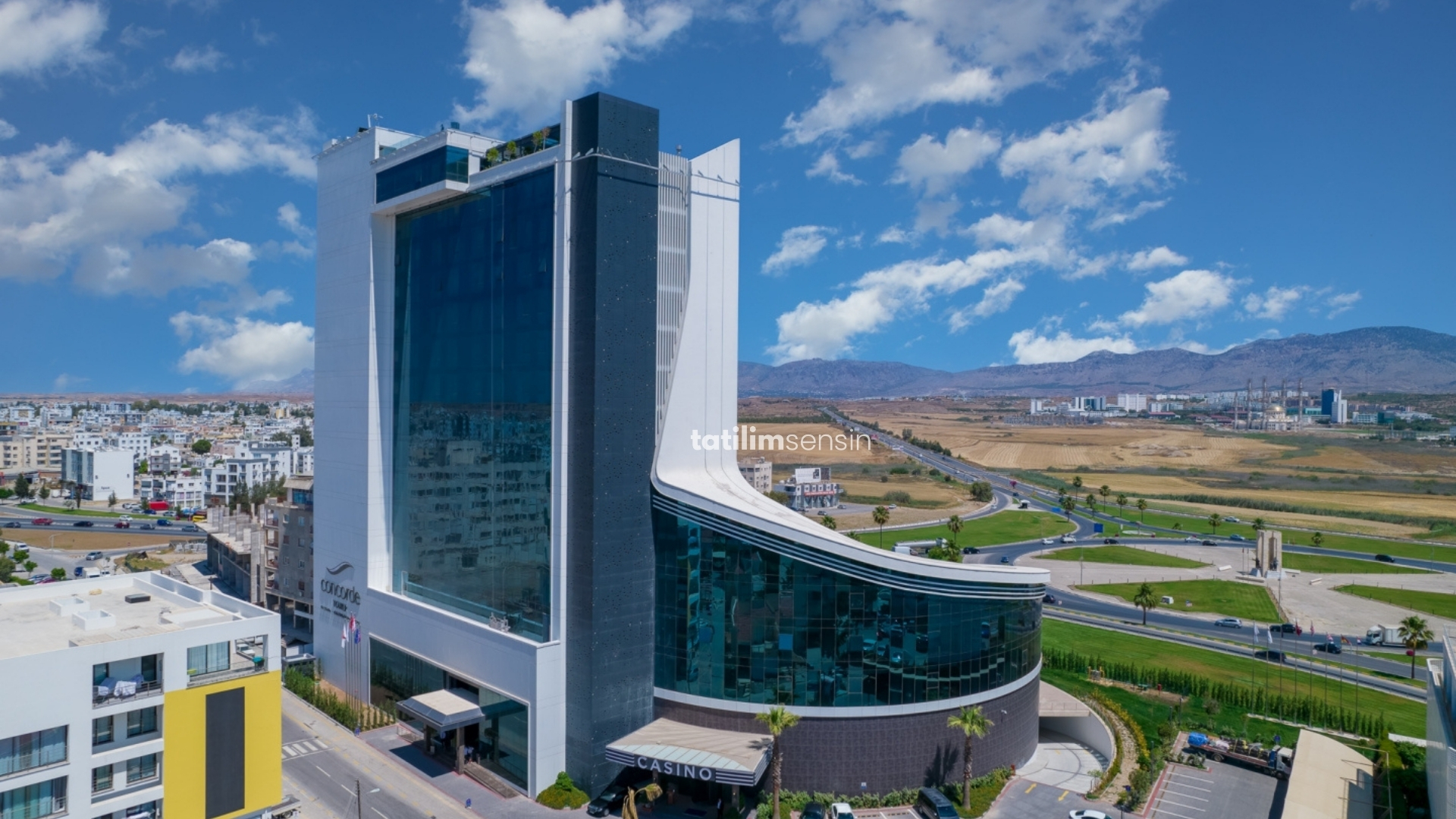 Concorde Tower Hotel - 3