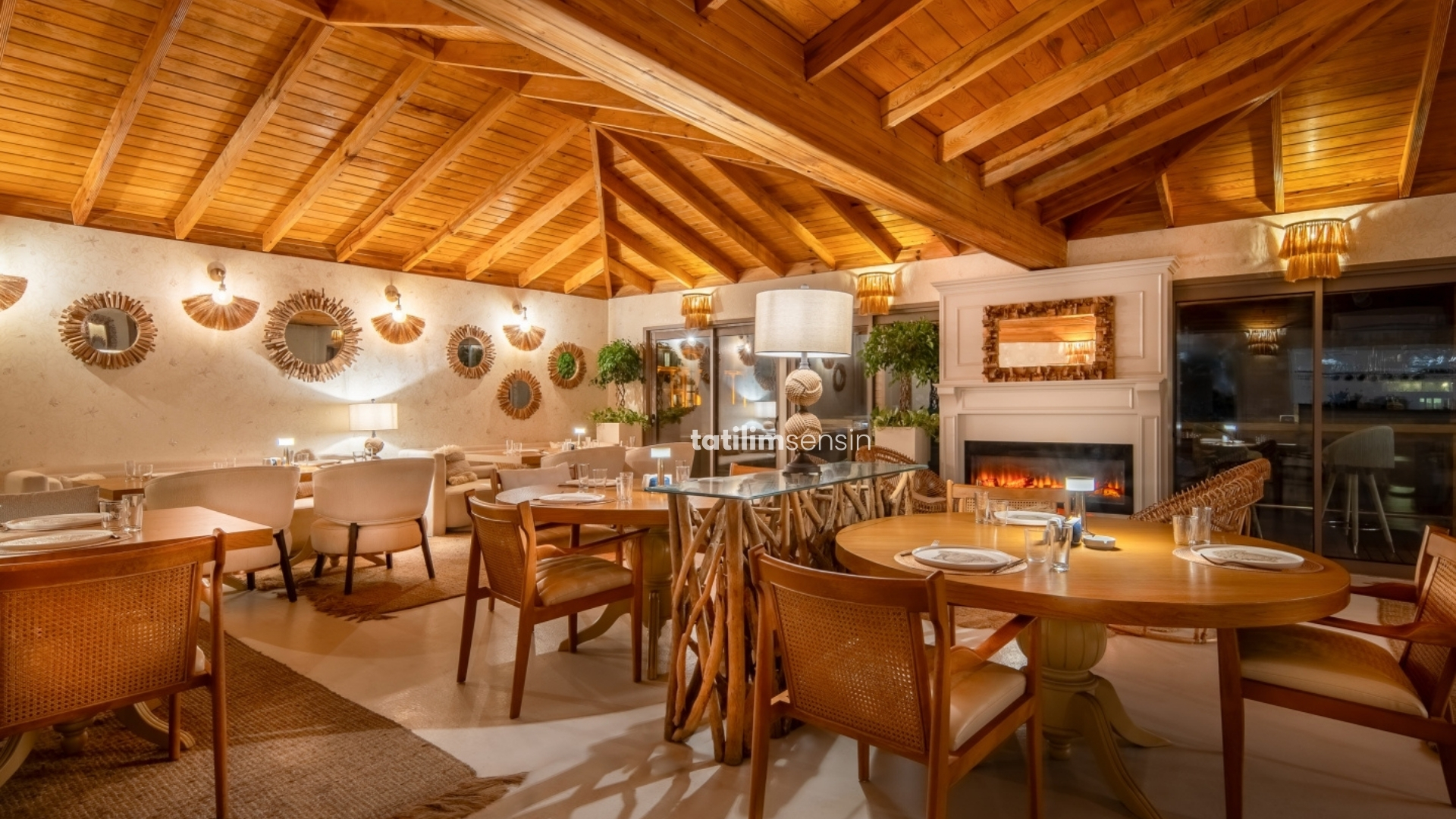 Les Ambassadeurs Hotel - 16