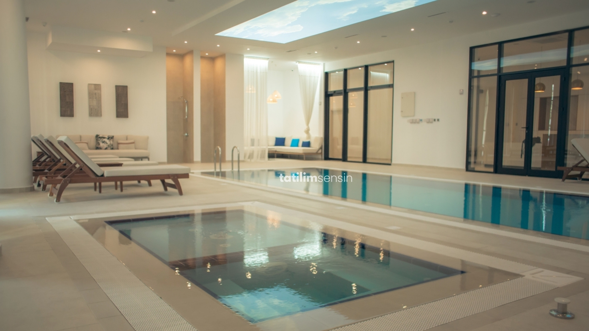 Courtyard Long Beach Holiday Resort - 8