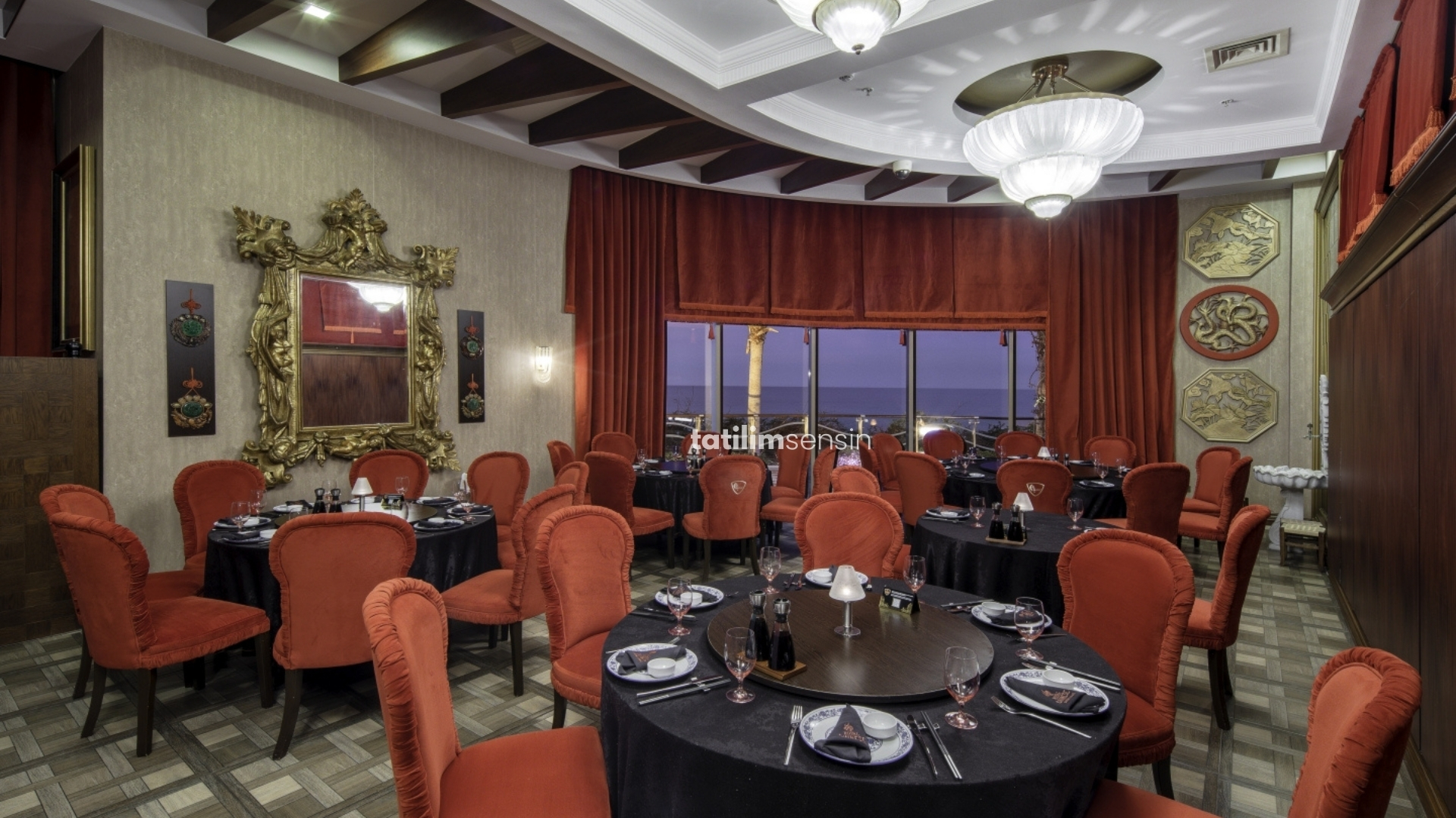 Merit Royal Premium Hotel - 10