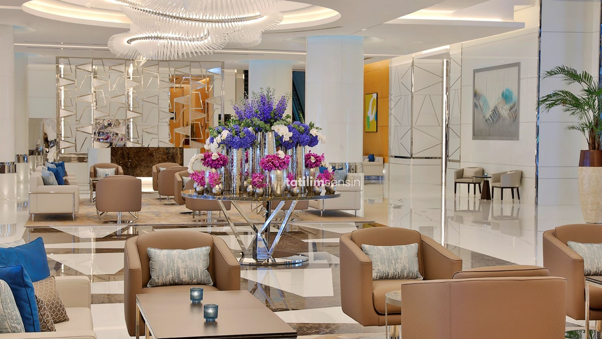 Hilton Dubai Palm Jumeirah - 10