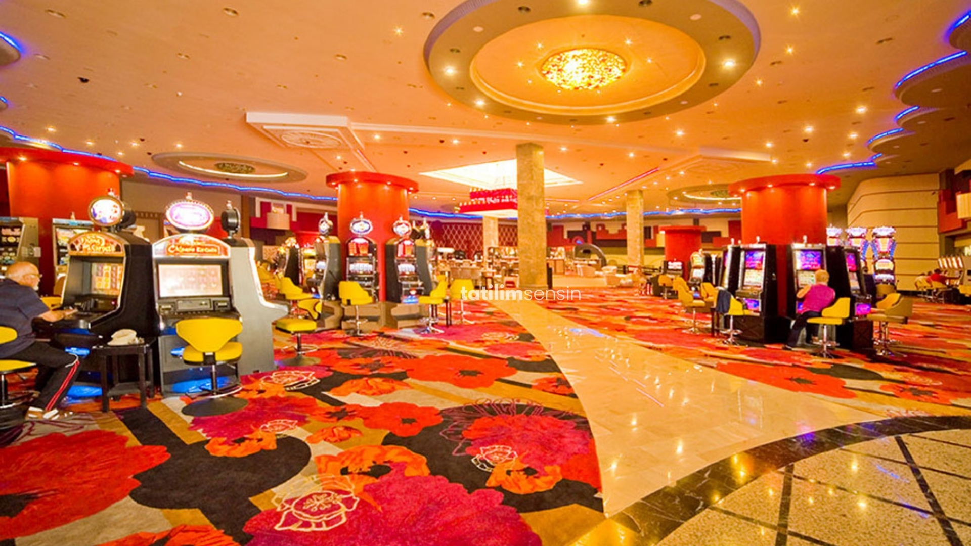 Jasmine Court Hotel - 14